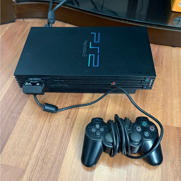 PlayStation 2 - Picture 1 of 5